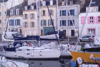 Location Voilier BAVARIA 33 CRUISER Locmiquélic
