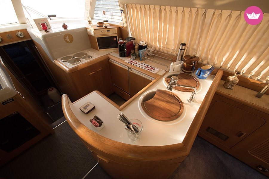 Motorboat Westerley Whitewater Wolfe 46 for hire