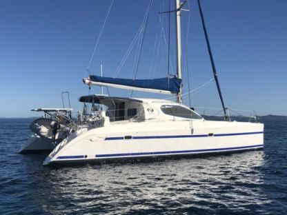 Rental Catamaran Nautitech 395 Hyères