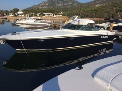 Charter Motorboat Itama 38 Porto Rotondo