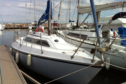 Miete Segelboot YACHTING FRANCE Jouet 27 Le Grau-du-Roi