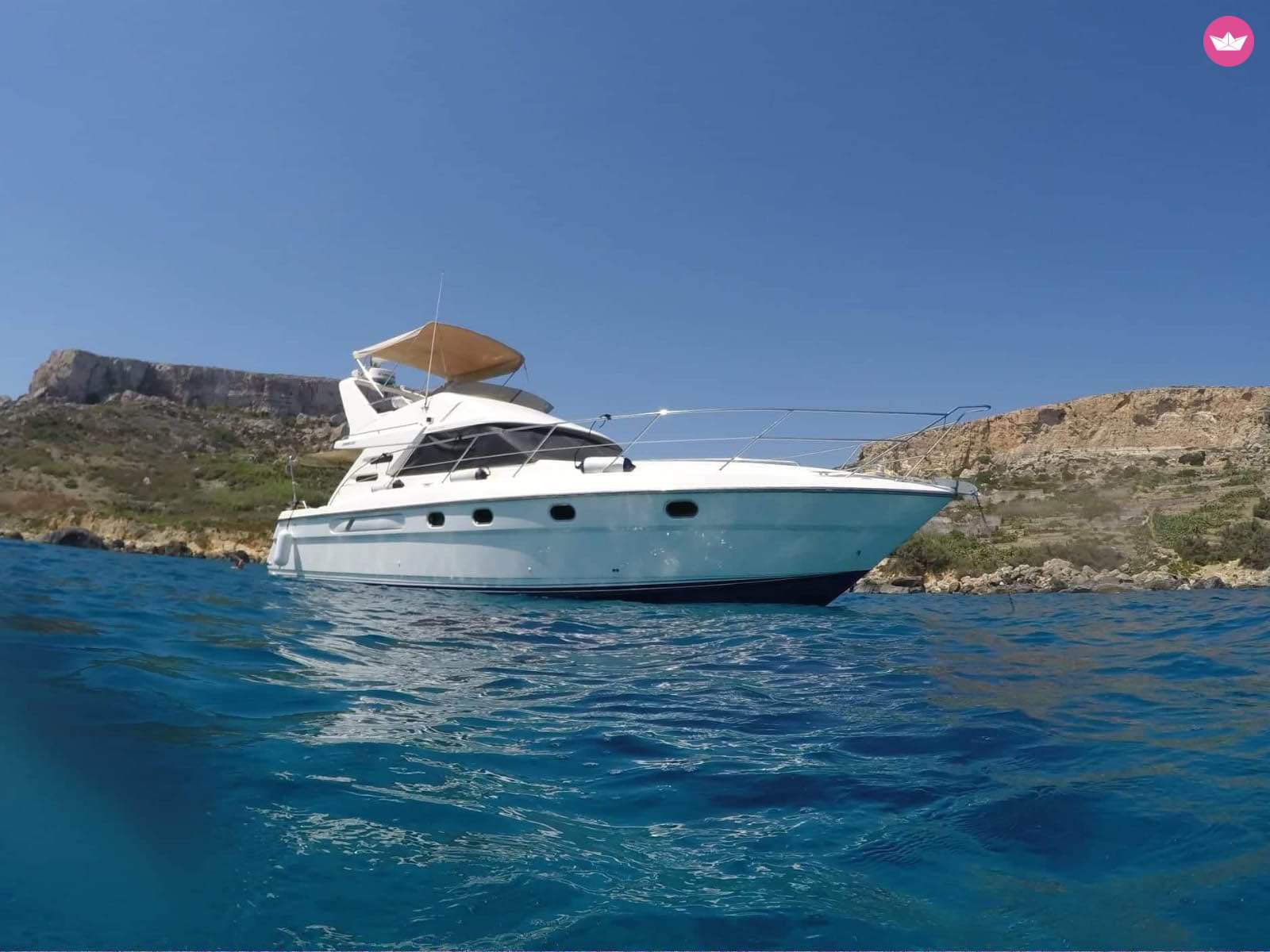 Rental Motorboat Fairline Phantom 41 Gozo
