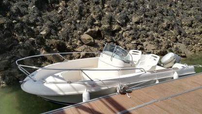 Location Bateau à moteur Jeanneau Cap Camarat 515 Saint-Malo