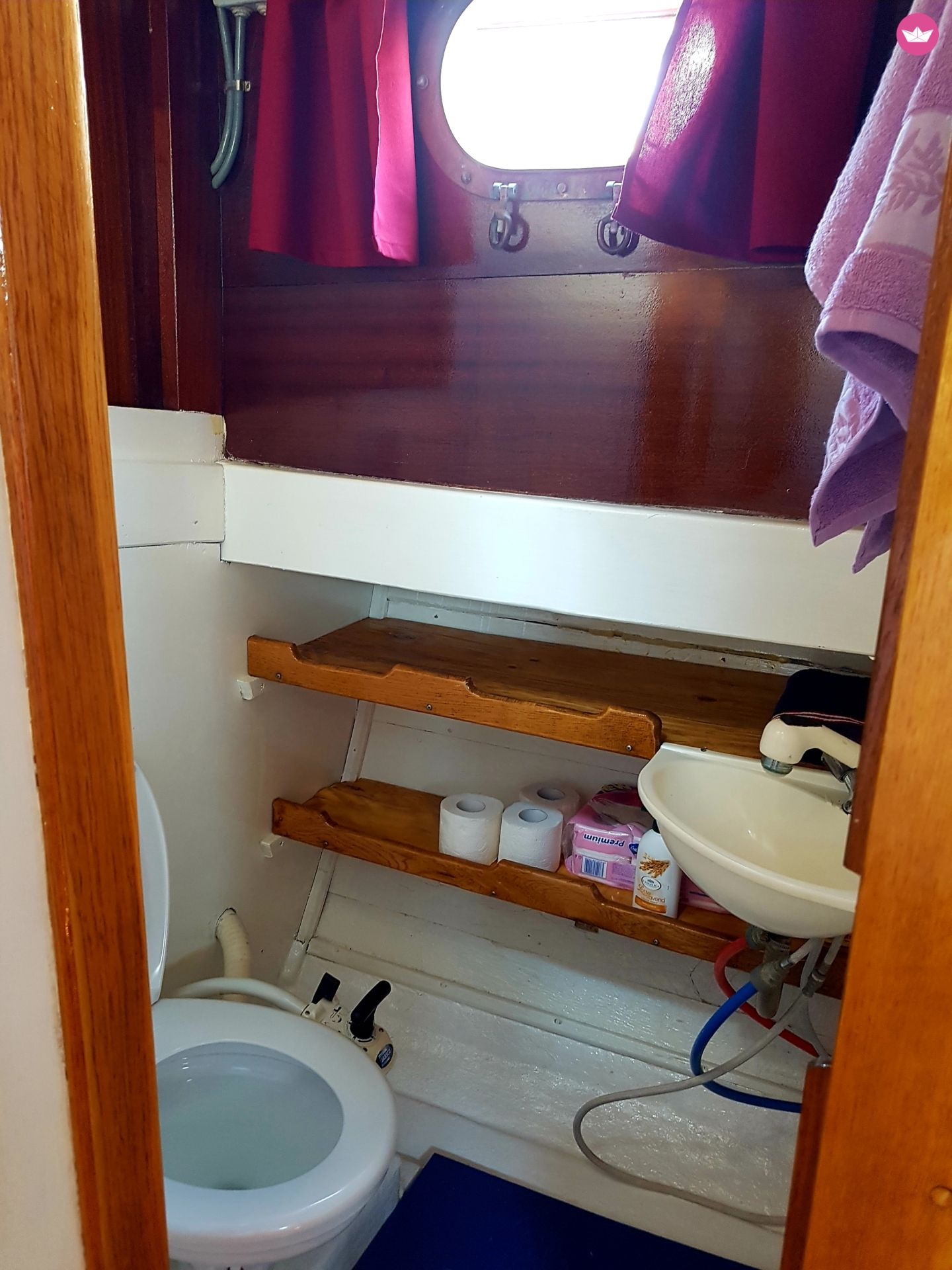 Charter motorboat in Split  