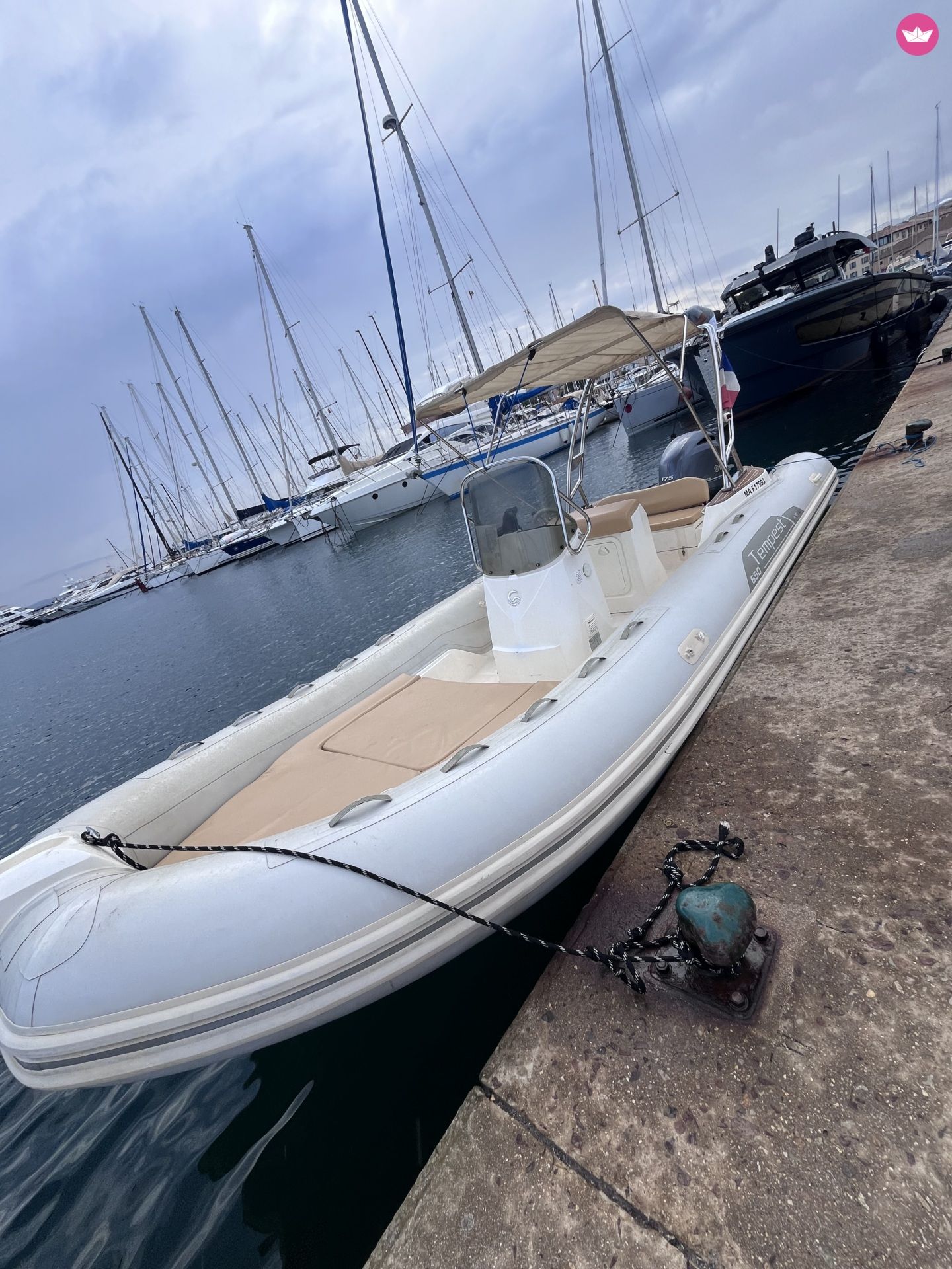 Hyra båt Capelli Capelli Tempest 650