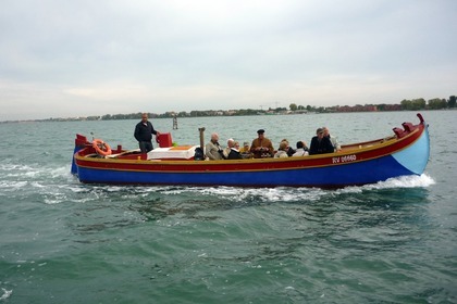 Hyra båt Motorbåt Schiavon bragozzo Venedig