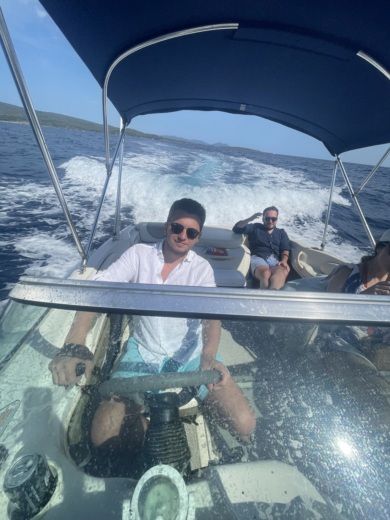 Неа Потидеа Motorboat Sea Ray 185 Sport alt tag text