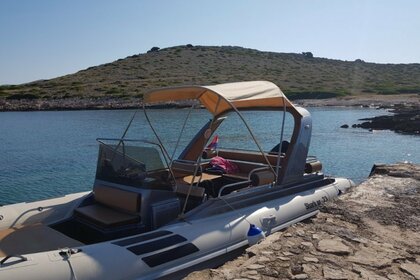 GRGINIC YACHTING SHARK B 23