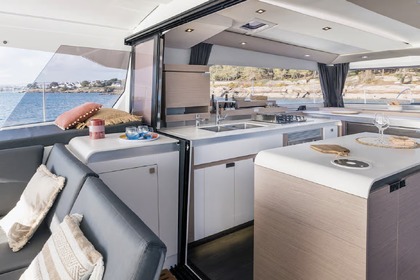 Location Catamaran Fountaine Pajot Aura 51 Saint-Tropez