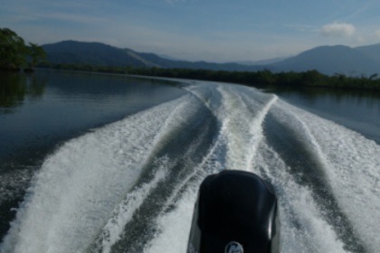 Boat tour in Ilhabela