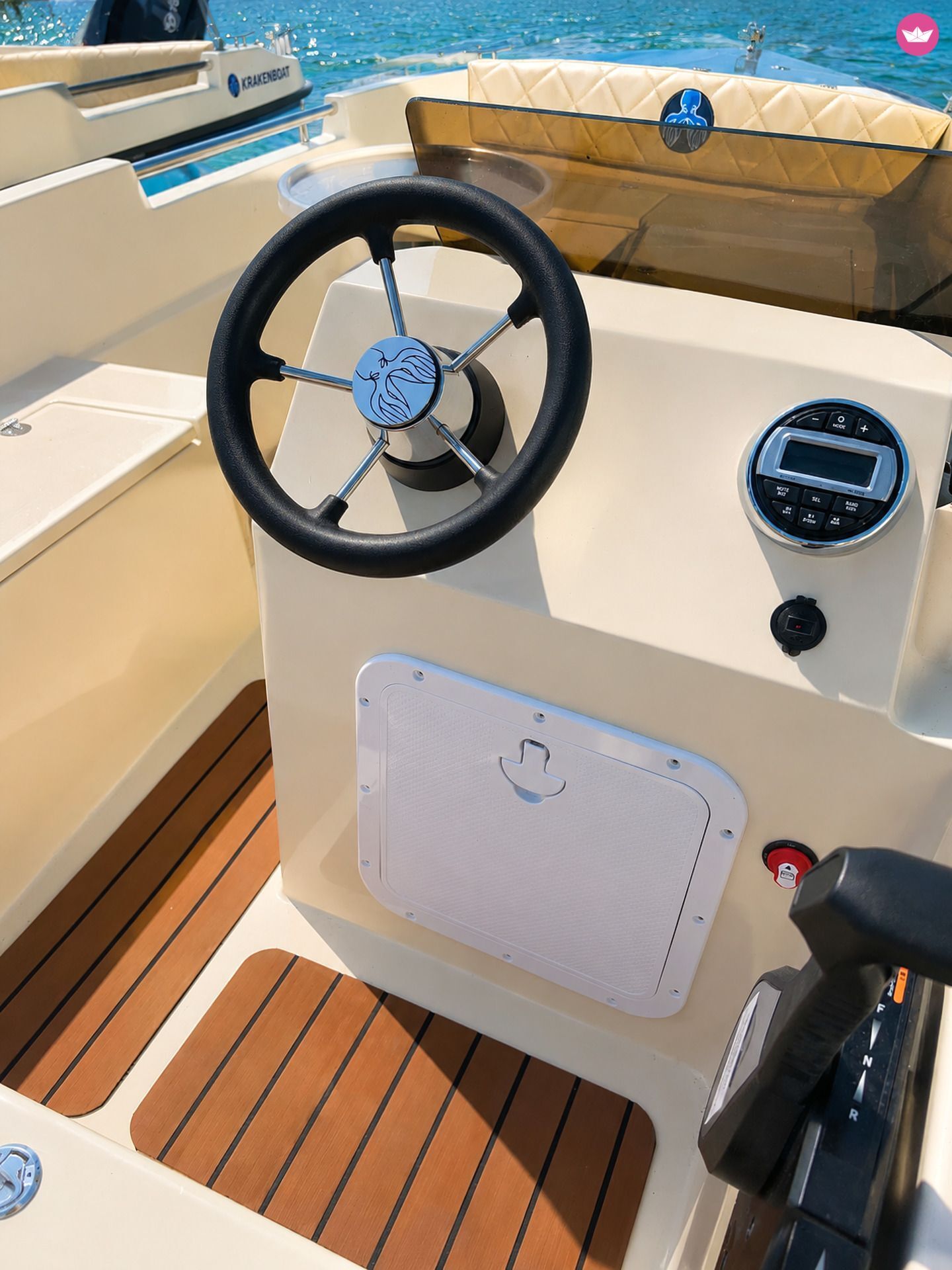Bateau à moteur Kraken 380 9cv 7
