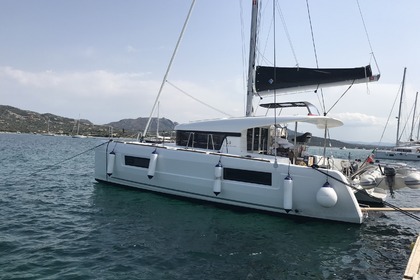 Rental Catamaran Lagoon 40 Salerno