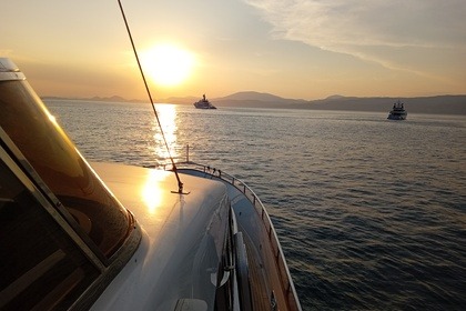 M/Y Dream. Daily Cruises and Charter