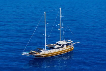 Ultra Luxury gulet with a capacity of 12 people