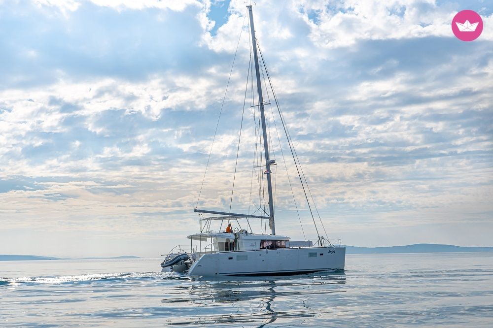 Catamaran LAGOON 450 F 13.96m 8