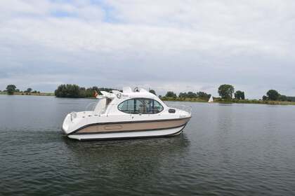 Hire Motor yacht Nicols Estivale Duo Kerkdriel