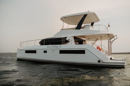 Hire Catamaran Robertson & Caine Leopard 43 pc Cartagena