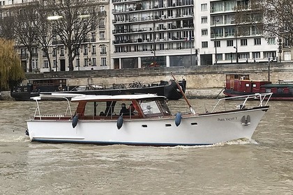 Charter Motorboat PARIS YACHT 1 Yacht Paris
