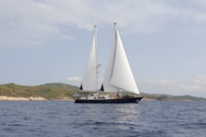 Hire Sailing yacht CCYD 85 Athens