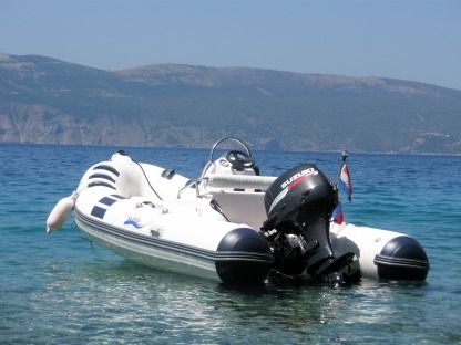 Location Semi-rigide Slider 420 Krk