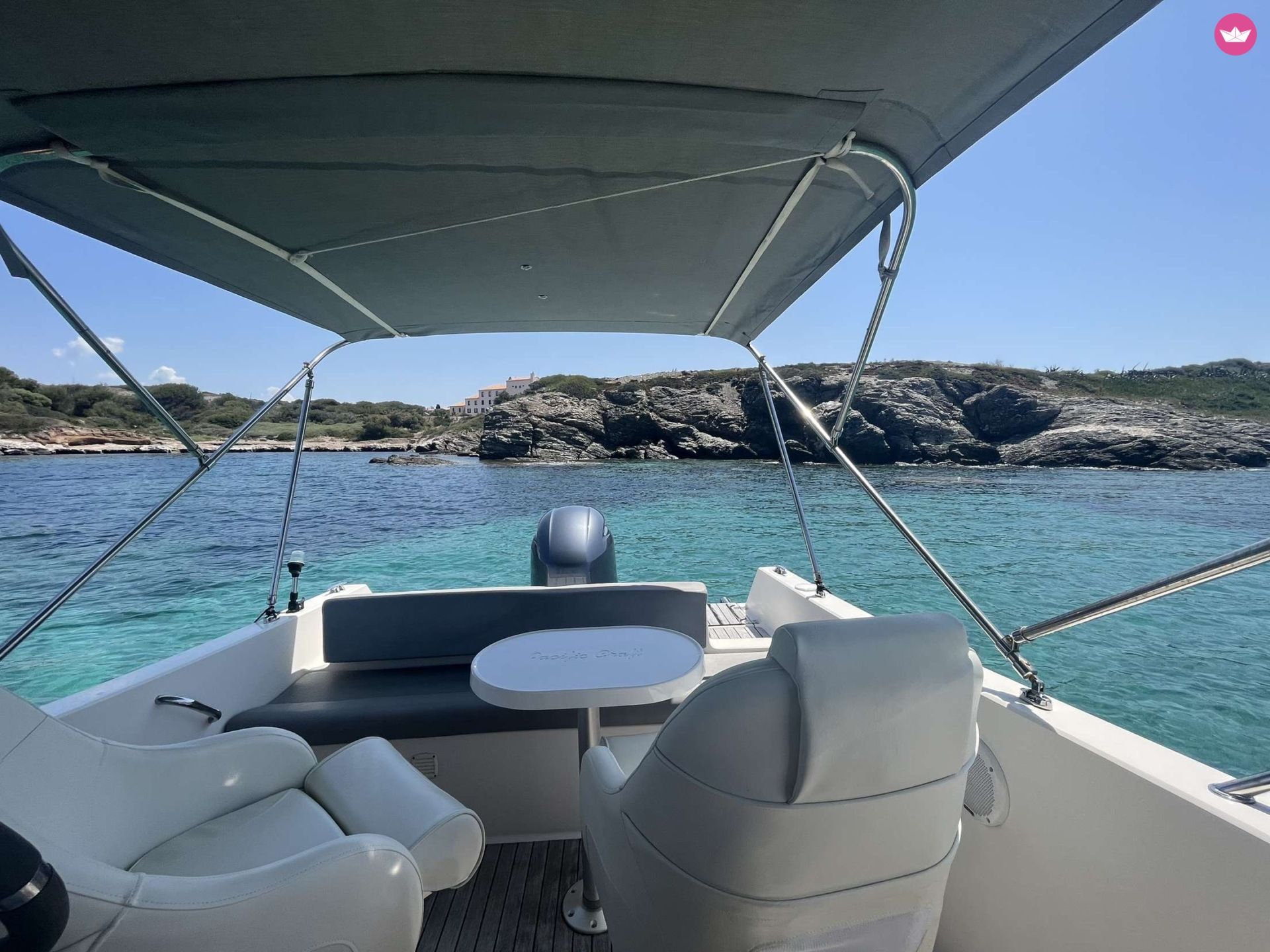Bateau à moteur Pacific Craft 650 Sun Cruiser 200cv 2
