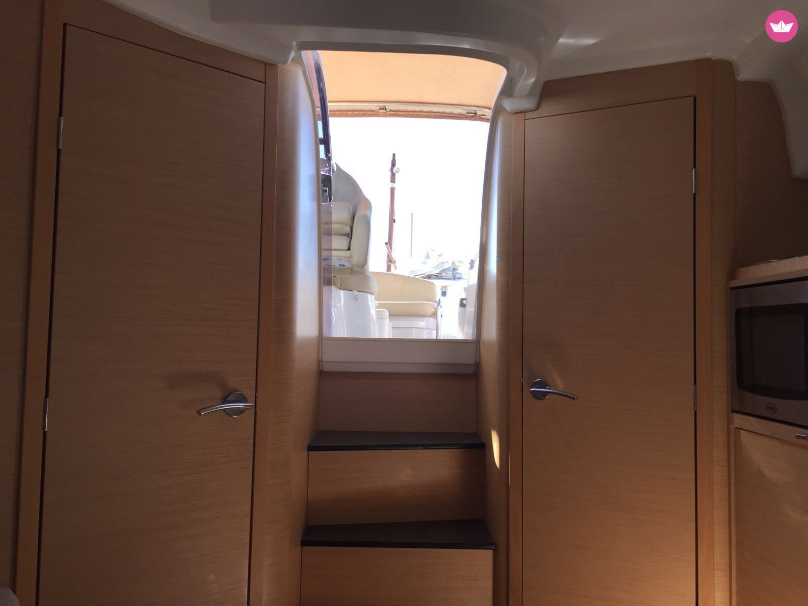 Charter motorboat in Ibiza  