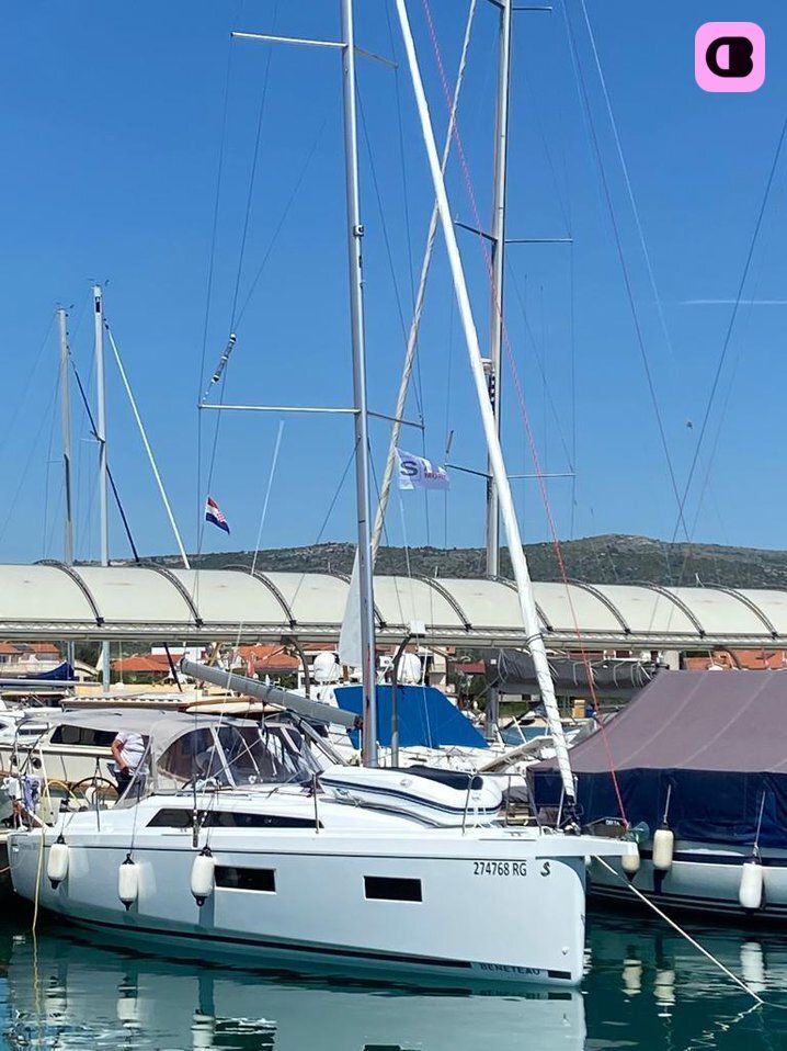 Voilier Bénéteau Oceanis 34.1 10.77m