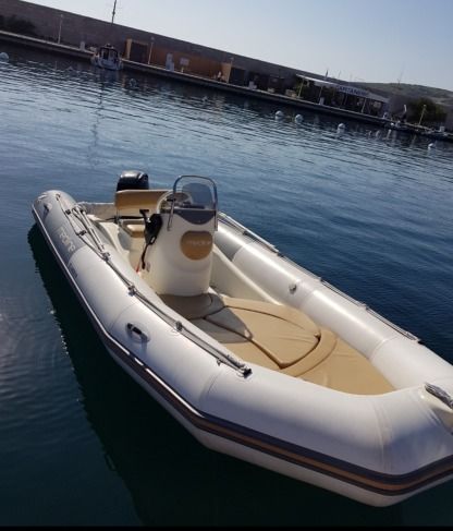 Czarter Ponton RIB Zodiac Medline 500 Marsylia