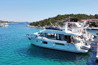 Location Yacht Bénéteau Swift Trawler 41 Fly Biograd na Moru