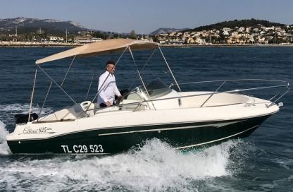Location Bateau à moteur Jeanneau Cap Camarat 625 Sanary-sur-Mer