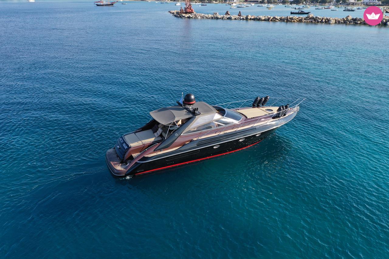 Charter motorboat in Athens  