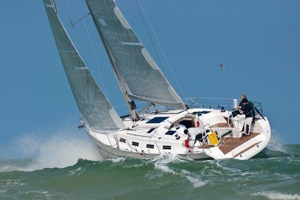 Rental Sailboat BAVARIA 40 Cruiser Sport Diélette