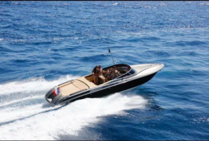 Location Bateau à moteur Cantieri Di Sarnico Monte Carlo 32 Offshorer Saint-Jean-Cap-Ferrat