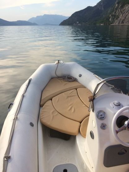 Location Semi-rigide Zodiac Medline 500 Aix-les-Bains