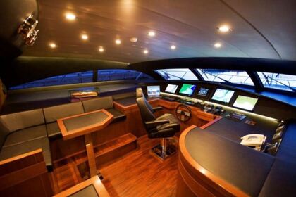 Gönnen Sie sich eine Auszeit auf einer 35m mit 4