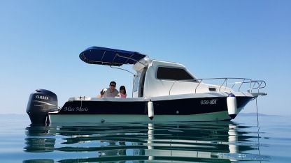 Czarter Łódź motorowa Antares Patrol 690 Makarska