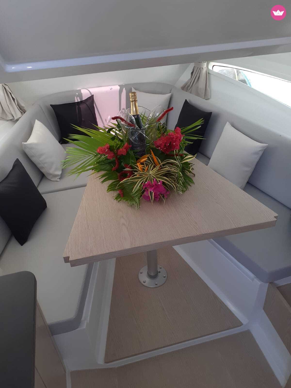 Bateau à moteur BMA X277 2