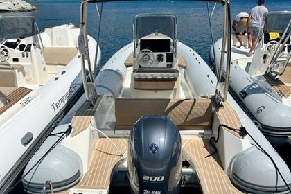 Verhuur RIB CAPELLI TEMPEST 700 Cavalaire-sur-Mer