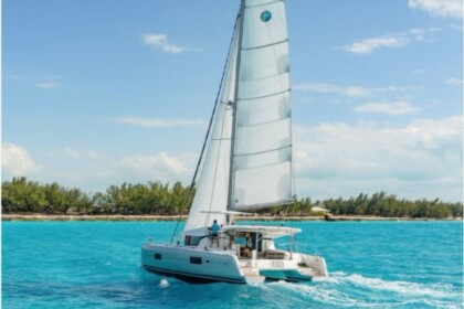 Charter Catamaran Lagoon 42 Nassau
