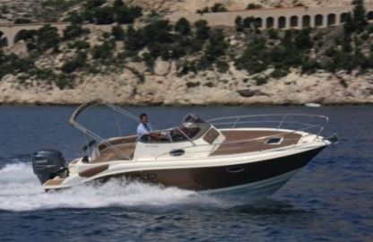 Location Bateau à moteur Eolo 750 Day Marseille