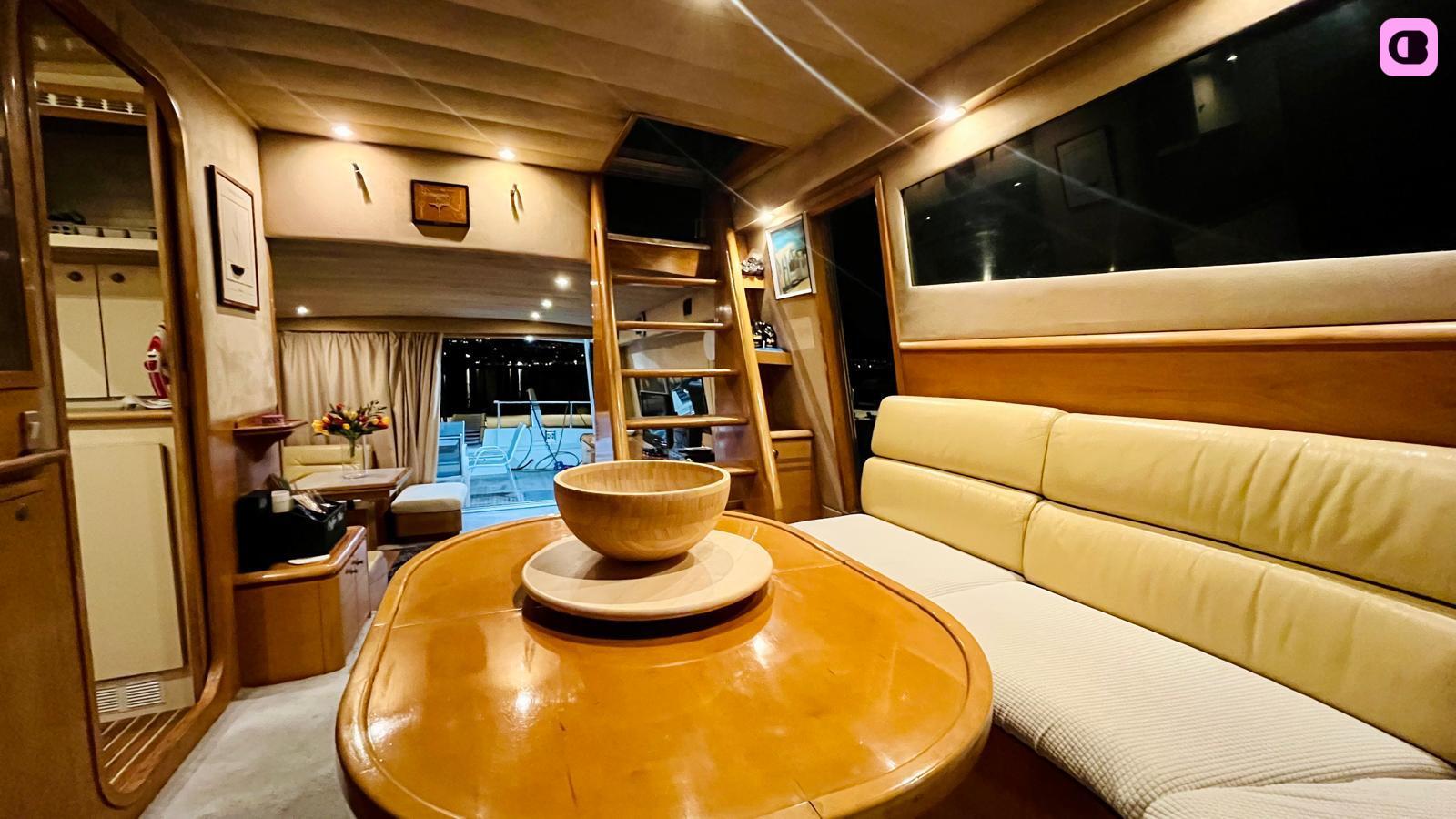 Yacht Guy Couach 1800-18 mètres 850cv 6