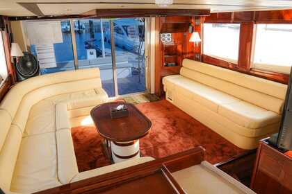 Splendid 70ft YACHT IN DUBAI FOR RENT