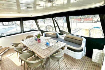 Private Luxury Motoryacht in Istanbul