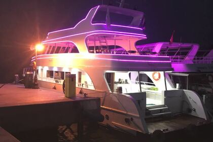 Night charter ( VIP yacht )