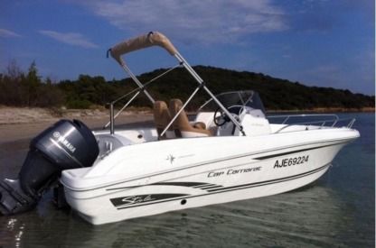 Location Bateau à moteur Jeanneau Cap Camarat 650 Cabine Centrale La Trinité-sur-Mer