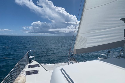 Miete Katamaran Lagoon Lagoon 421 Pointe-à-Pitre