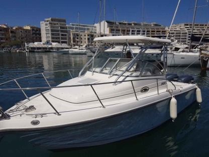 Location Bateau à moteur Century 2600 Malte