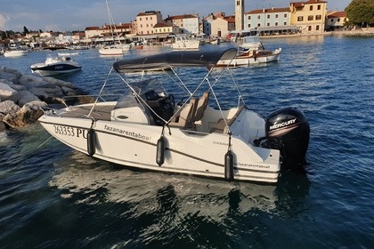 Miete Motorboot Quicksilver Activ 605 Sundeck Pula