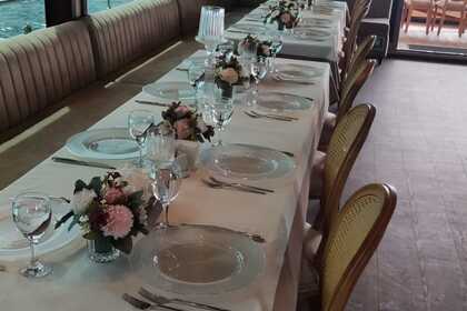 Daily Yacht Rental in Istanbul - Bosphorus Yacht