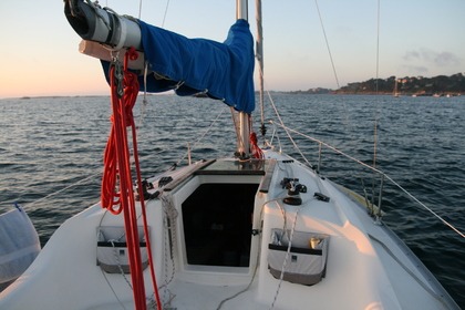 Hire Sailboat Jeanneau SUN 2500 Trebeurden